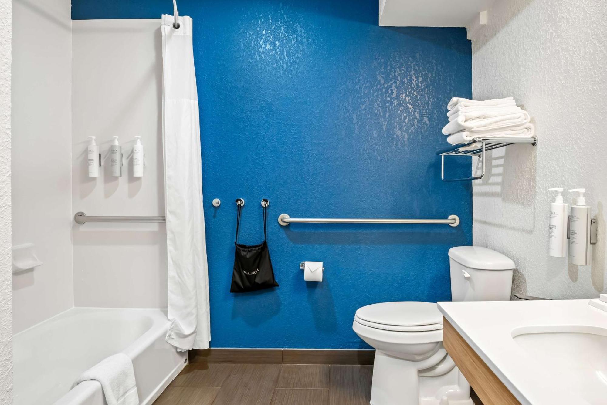 Surestay Plus Hotel By Best Western Stevensville St Joseph Ngoại thất bức ảnh