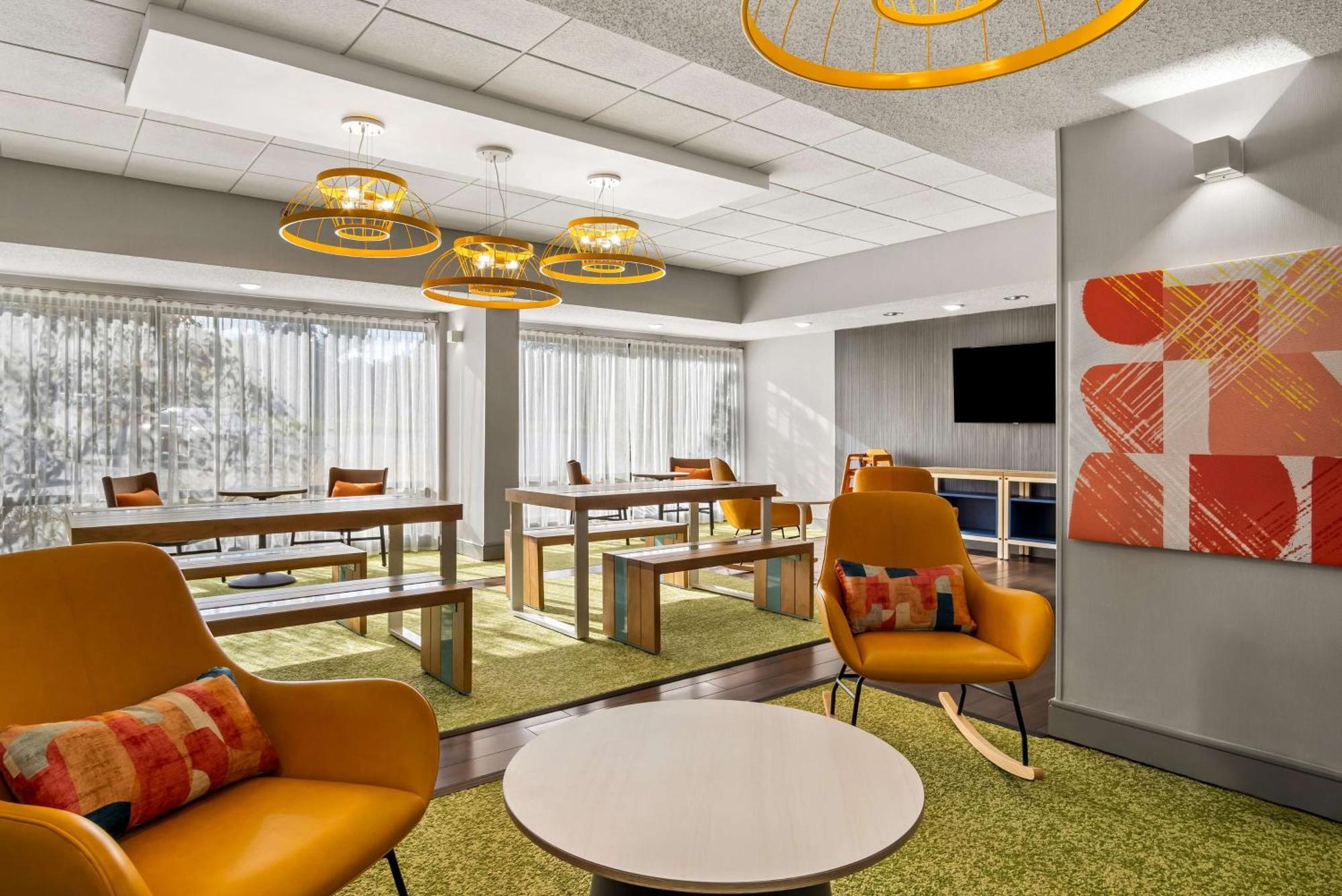 Surestay Plus Hotel By Best Western Stevensville St Joseph Ngoại thất bức ảnh