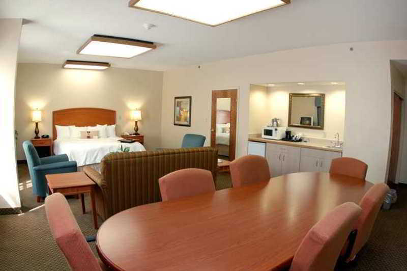 Surestay Plus Hotel By Best Western Stevensville St Joseph Phòng bức ảnh